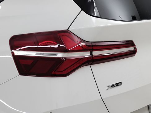 New 2026 BMW X3 xDrive30 w/ M Sport Package image 8