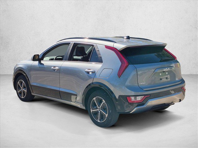 Used 2025 Kia Niro FWD image 7