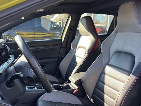 Used 2022 Volkswagen GTI Autobahn image 14