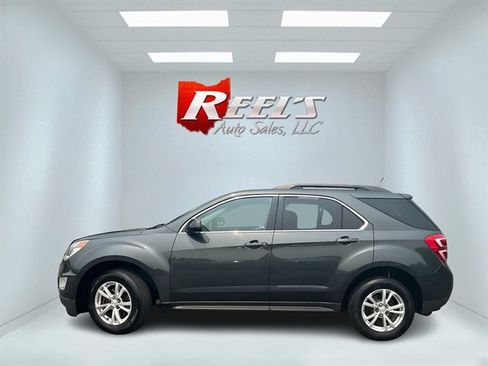 Used 2017 Chevrolet Equinox LT w/ Convenience Package FWD image 12