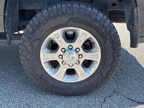 Used 2024 RAM 2500 Big Horn AWD/4WD image 7
