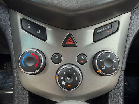 Used 2015 Chevrolet Sonic LT FWD image 25