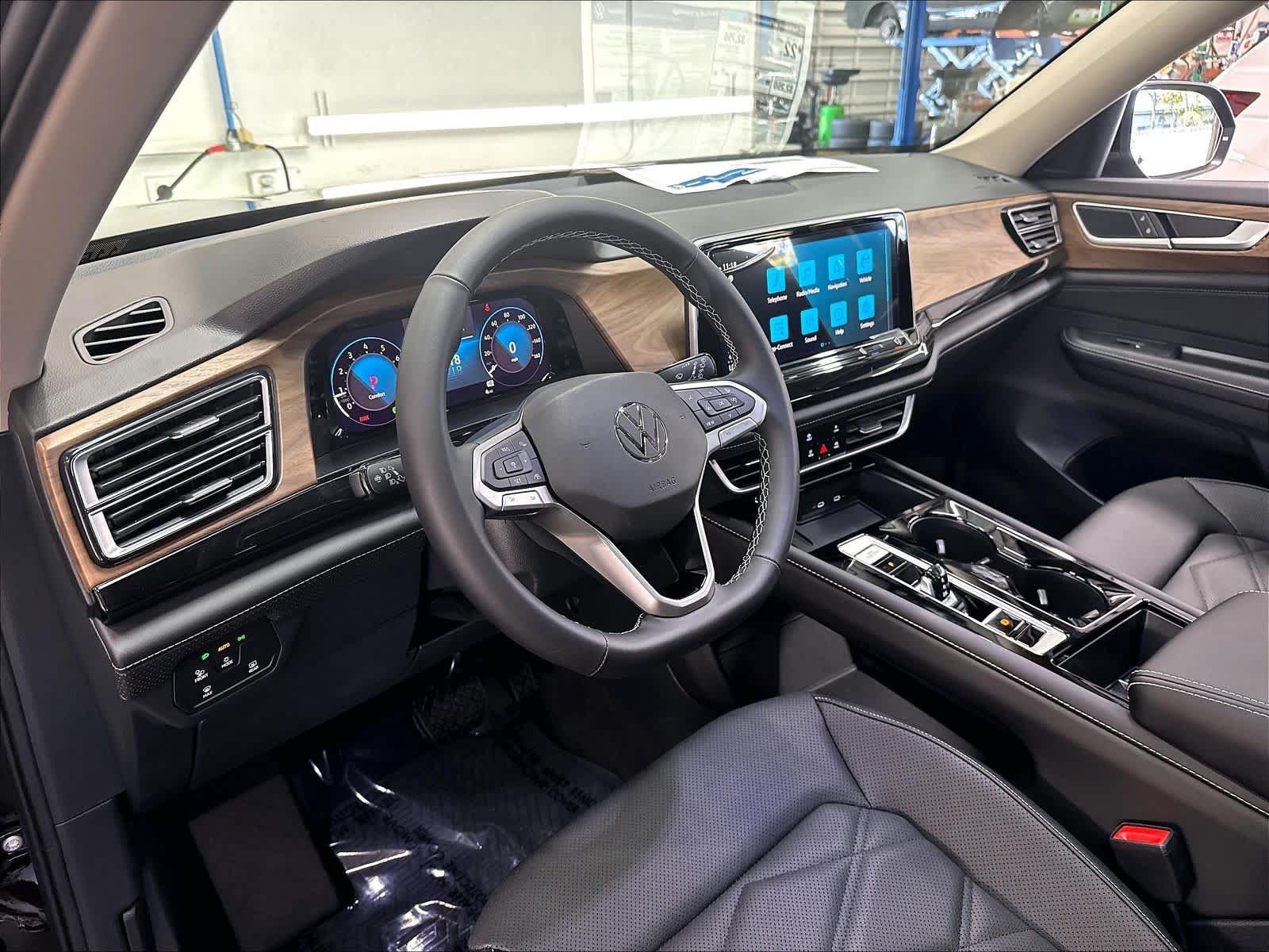 New 2026 Volkswagen Atlas SE AWD/4WD image 7