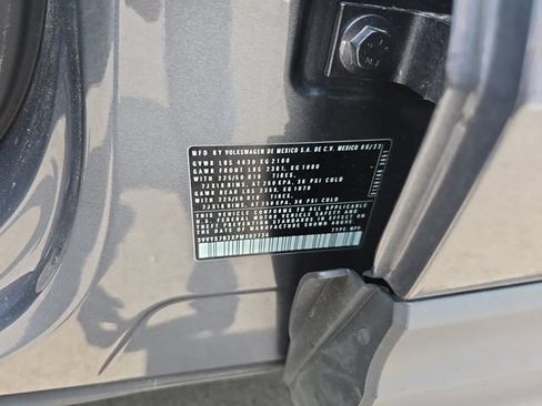 Used 2023 Volkswagen Taos SE AWD/4WD image 27