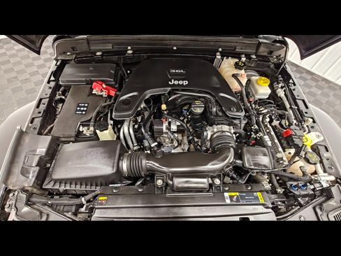 Used 2021 Jeep Wrangler Unlimited Sport AWD/4WD image 42