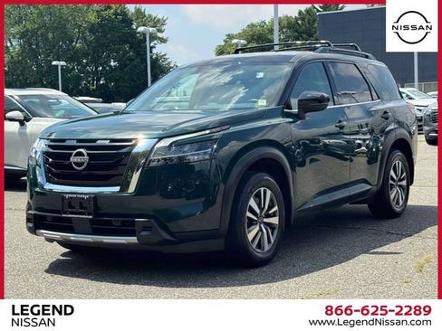 Certified 2024 Nissan Pathfinder SL AWD/4WD image 4