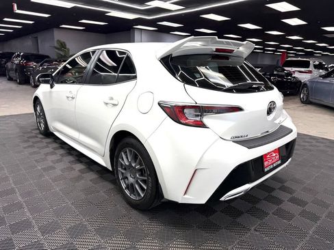 Used 2019 Toyota Corolla XSE FWD image 11
