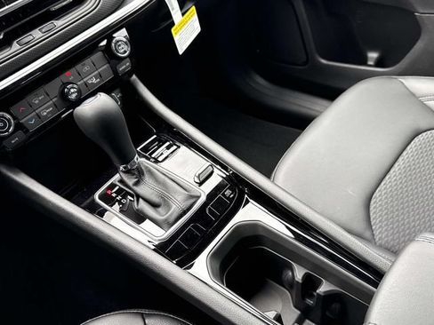 New 2026 Jeep Compass Latitude AWD/4WD image 15
