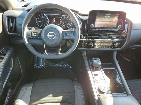 Certified 2024 Nissan Pathfinder Rock Creek image 13