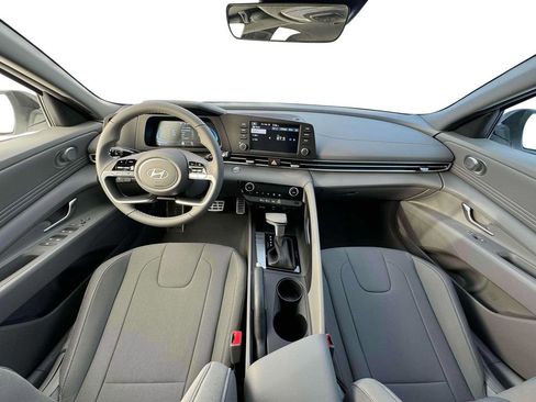 New 2025 Hyundai Elantra Sport image 13