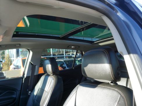 Used 2018 GMC Terrain SLT w/ Preferred Package image 16