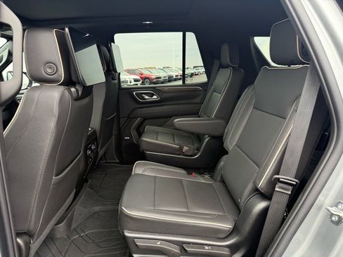 Used 2023 Chevrolet Tahoe Premier w/ Advanced Technology Package image 12