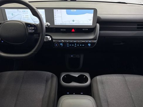 Used 2024 Hyundai Ioniq 5 SEL AWD/4WD image 17