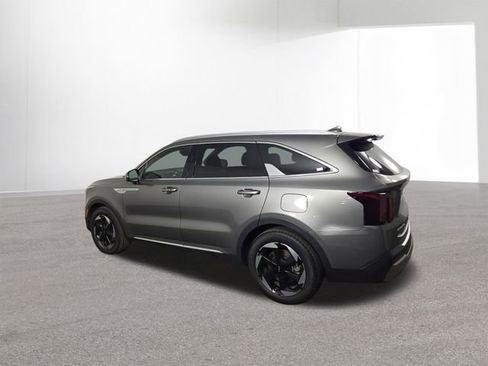 Certified 2026 Kia Sorento EX w/ EX Premium Package image 9