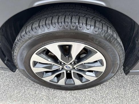 Used 2023 Subaru Outback Touring XT image 12