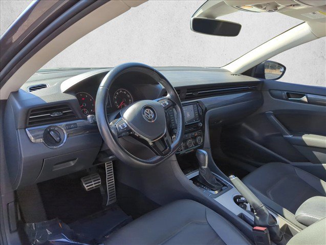 Used 2020 Volkswagen Passat 2.0T R-Line FWD image 17