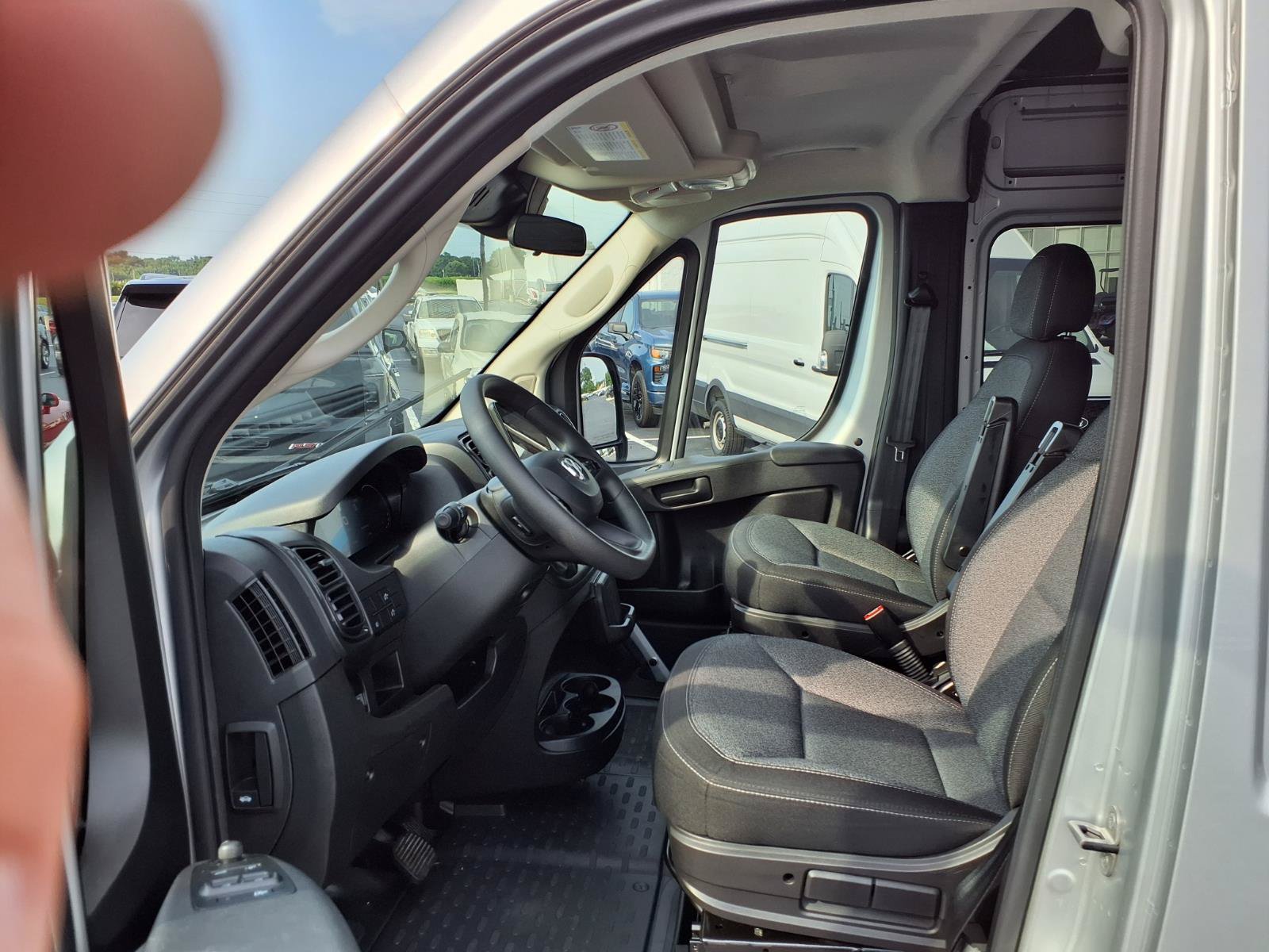 Used 2023 RAM ProMaster 3500 w/ Premium Convenience Group (B) FWD image 19