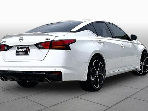 Certified 2024 Nissan Altima 2.5 SR w/ SR Premium Package FWD image 13