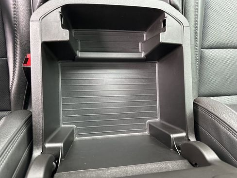 Used 2021 GMC Yukon Denali image 8