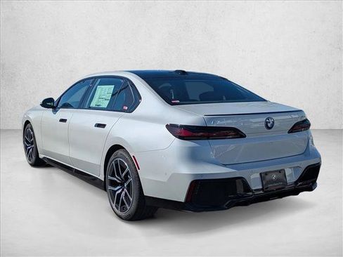 New 2026 BMW i7 xDrive60 image 9