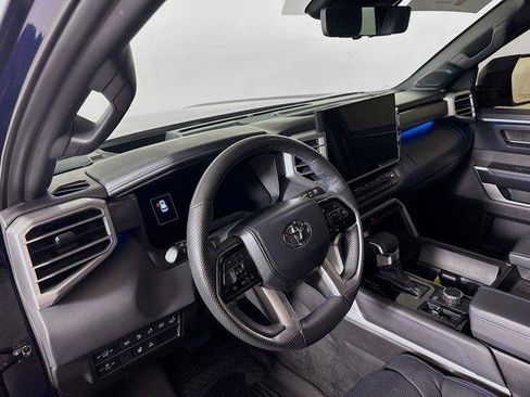 Used 2024 Toyota Sequoia Platinum image 9