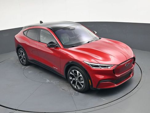 Used 2021 Ford Mustang Mach-E Premium image 30