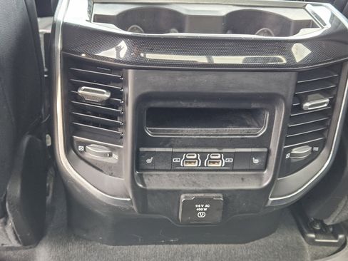 Used 2021 RAM 1500 Laramie AWD/4WD image 32