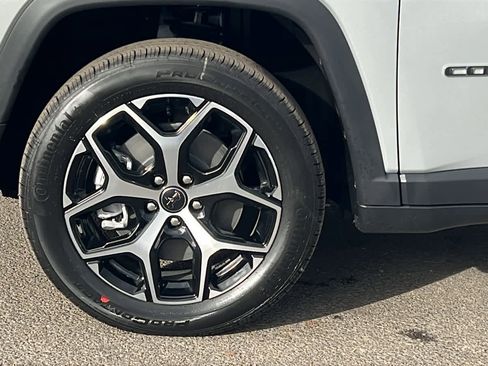 New 2026 Jeep Compass Limited image 9