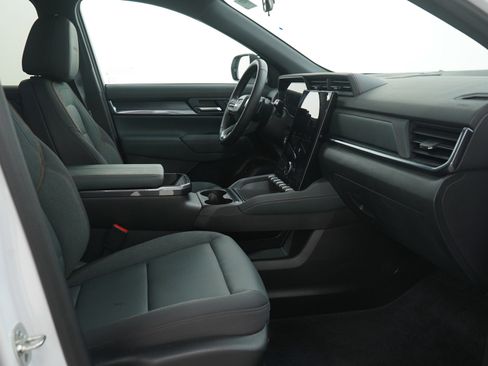 Used 2026 GMC Terrain AT4 w/ LPO, Floor Liner Package image 13