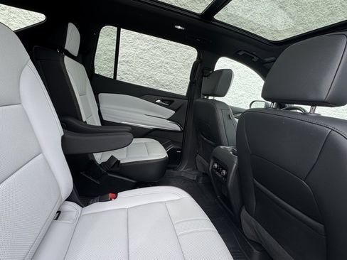 Used 2025 Chevrolet Traverse High Country w/ LPO, Floor Liner Package image 11