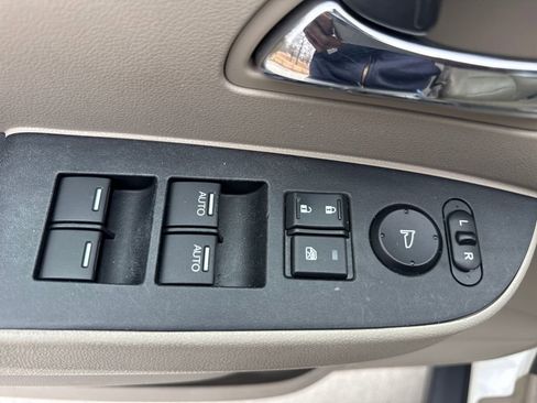 Used 2015 Honda Odyssey EX-L image 15