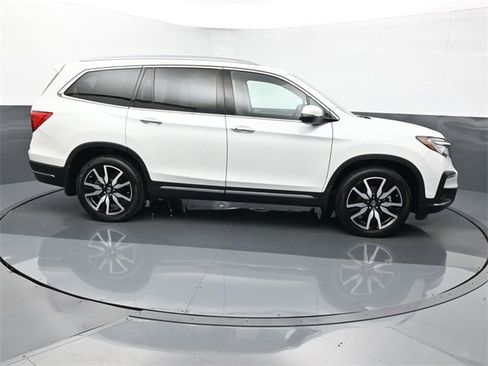 Used 2022 Honda Pilot Touring image 6