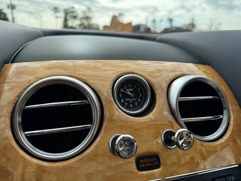 Used 2013 Bentley Continental GT w/ Touring Specification Pkg image 35