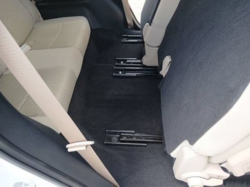Used 2014 Dodge Journey SXT w/ Flexible Seating Group FWD image 11