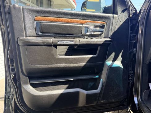 Used 2018 RAM 3500 Laramie w/ Convenience Group image 15