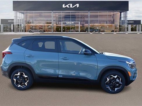 New 2026 Kia Seltos S image 2