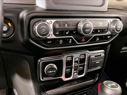 Used 2020 Jeep Wrangler Unlimited Sport AWD/4WD image 14