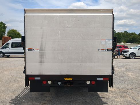 Used 2022 RAM 5500 Tradesman w/ Chrome Appearance Group RWD image 4