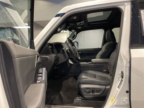 Used 2024 Lexus GX 550 image 17