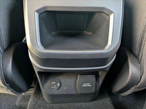 Used 2025 Ford Ranger XLT w/ Equipment Group 301A High AWD/4WD image 17