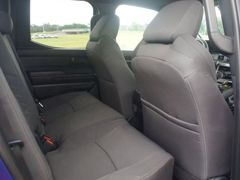 Used 2025 Toyota Tacoma SR5 AWD/4WD image 23