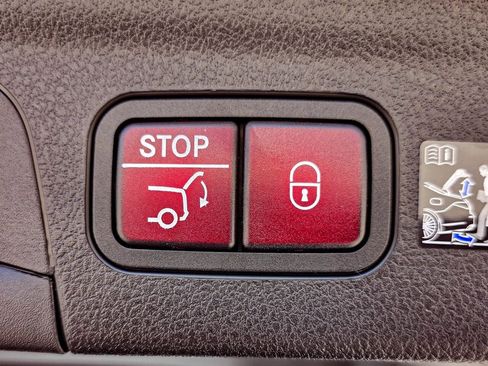 New 2026 Mercedes-Benz GLE 450 4MATIC image 37