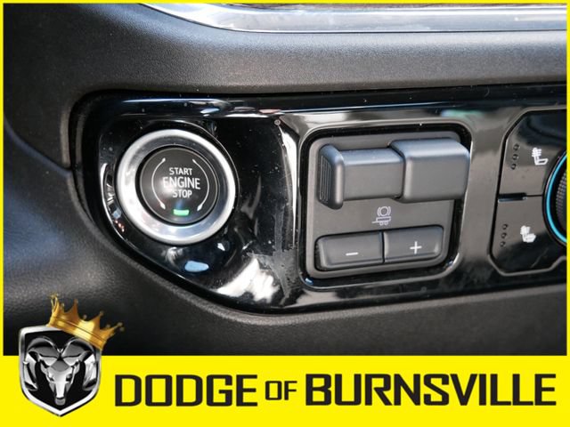 Used 2024 Chevrolet Silverado 3500 LT w/ Convenience Package AWD/4WD image 27