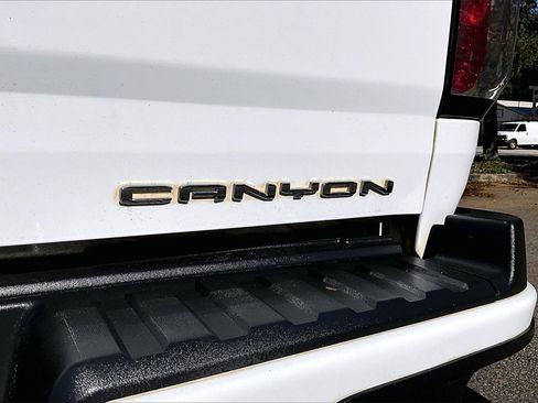 Used 2022 GMC Canyon Denali image 21