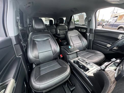 Used 2022 Ford Explorer Limited AWD/4WD image 24