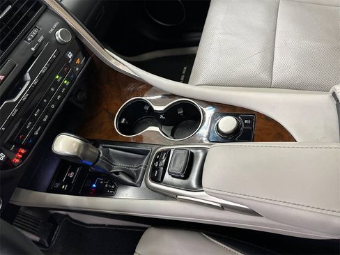 Used 2019 Lexus RX 350 FWD w/ Navigation Package image 33