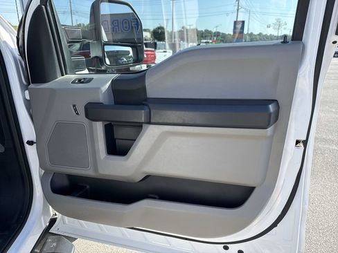 Used 2021 Ford F350 XL w/ Power Equipment Group AWD/4WD image 19