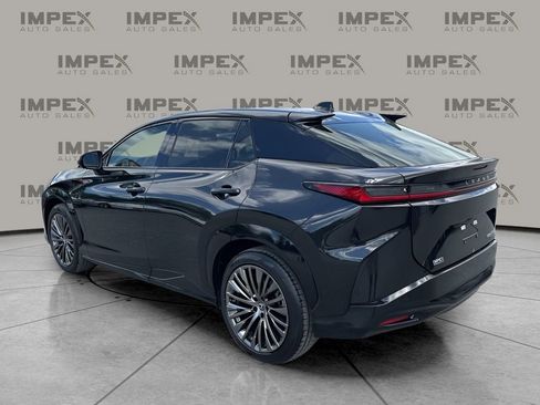 Used 2023 Lexus RZ 450e Premium image 3