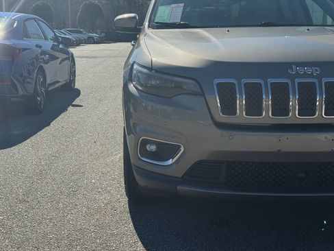 Used 2019 Jeep Cherokee Limited w/ Technology Group image 27