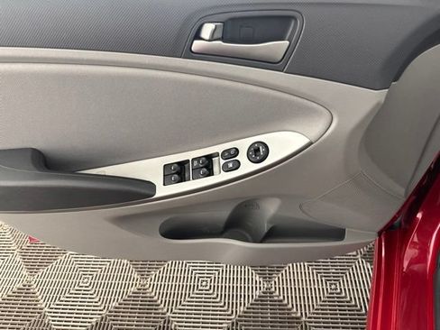 Used 2015 Hyundai Accent GLS FWD image 20